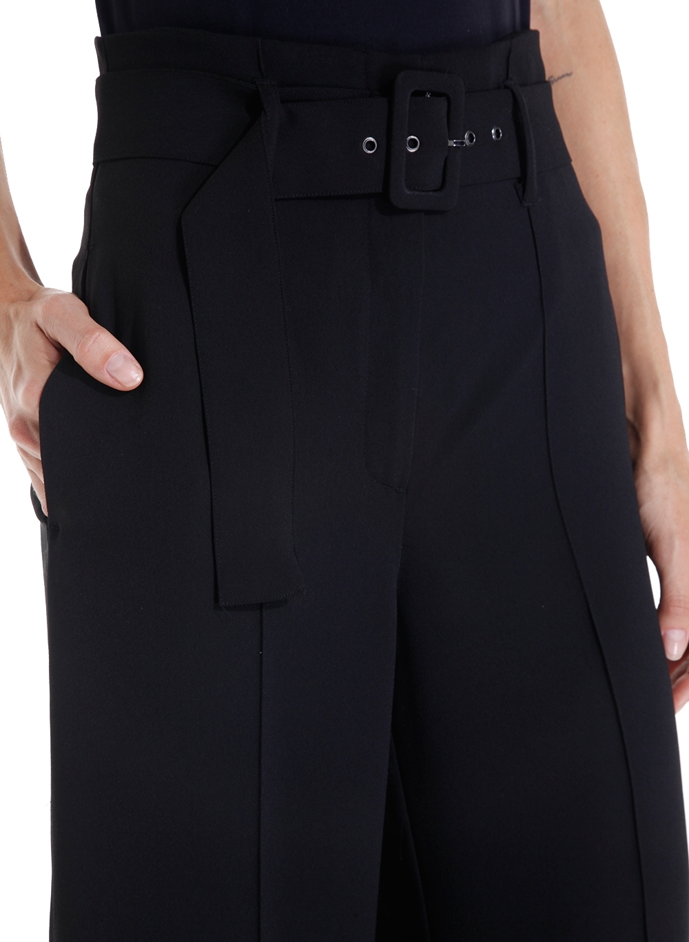 calça pantalona alfaiataria feminina