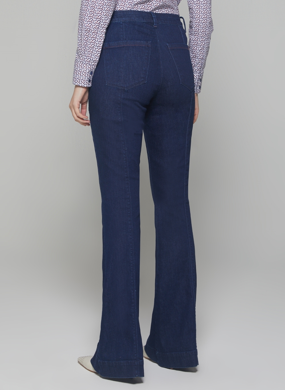Calça shop flare dudalina